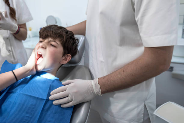 Best Emergency Tooth Extraction  in Lake Zurich, IL